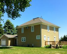 United States Wisconsin New Richmond vacation rental compare prices direct by owner 967459