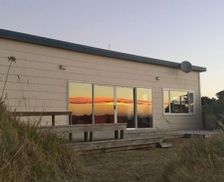 New Zealand Manawatu-Wanganui Waitarere Beach vacation rental compare prices direct by owner 5518728