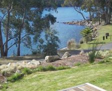 Australia TAS Eaglehawk Neck vacation rental compare prices direct by owner 9437402