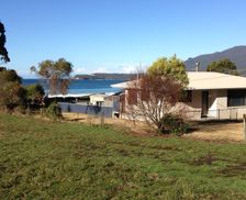 Australia TAS Eaglehawk Neck vacation rental compare prices direct by owner 6683269