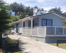 New Zealand Horowhenua Waitarere Beach vacation rental compare prices direct by owner 6582978