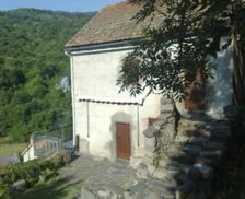 France Auvergne-Rhône-Alpes Saint-Nectaire vacation rental compare prices direct by owner 4720278