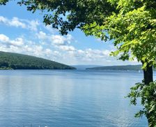 United States New York Keuka Park vacation rental compare prices direct by owner 381067