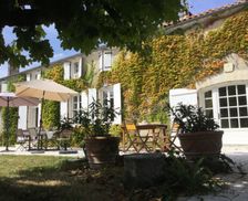 France Nouvelle-Aquitaine Bellevigne vacation rental compare prices direct by owner 4315657