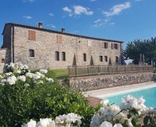 Italy Tuscany Asciano vacation rental compare prices direct by owner 4826202