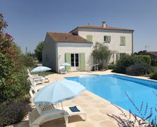 France Nouvelle-Aquitaine Mortagne-Sur-Gironde vacation rental compare prices direct by owner 4483043