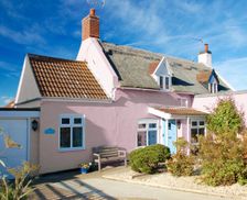 United Kingdom Norfolk Winterton on Sea vacation rental compare prices direct by owner 4024525