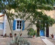 France Nouvelle-Aquitaine Journet vacation rental compare prices direct by owner 5095675