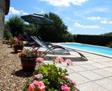 France Nouvelle-Aquitaine Vicq-Sur-Gartempe vacation rental compare prices direct by owner 6705732