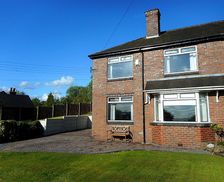 United Kingdom Staffordshire Stoke-on Trent vacation rental compare prices direct by owner 5818270