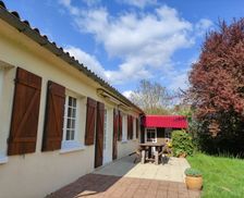 France Pays de la Loire Mervent vacation rental compare prices direct by owner 4452282