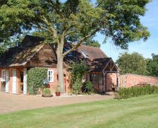 United Kingdom Warwickshire Kenilworth vacation rental compare prices direct by owner 4405367