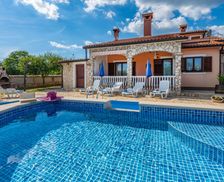 Croatia Zagreb County Nedešcina vacation rental compare prices direct by owner 4686981