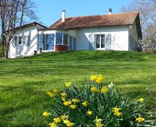 France Auvergne-Rhône-Alpes Artonne vacation rental compare prices direct by owner 4344978