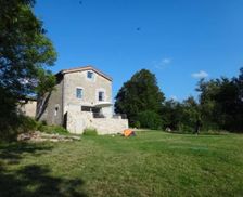 France Auvergne-Rhône-Alpes Saint-Victor-Montvianeix vacation rental compare prices direct by owner 4186107