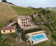 Italy Marche Cossignano vacation rental compare prices direct by owner 4787381