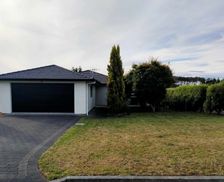 New Zealand Waikato Motuoapa vacation rental compare prices direct by owner 6778228