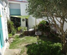 France Pays De La Loire L'île-D'yeu vacation rental compare prices direct by owner 4432812