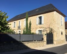 France Nouvelle-Aquitaine Saint-Julien-de-Lampon vacation rental compare prices direct by owner 6599829