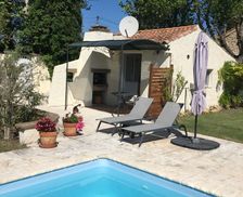 France PACA Grans vacation rental compare prices direct by owner 3929494