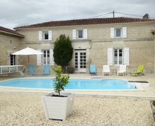 France Nouvelle-Aquitaine St Amant de Nouère vacation rental compare prices direct by owner 6780465