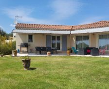 France Occitanie Aramon vacation rental compare prices direct by owner 5747815