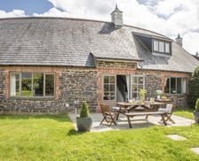 United Kingdom Cornwall Wadebridge vacation rental compare prices direct by owner 10253671