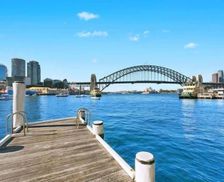 Australia NSW McMahons Point vacation rental compare prices direct by owner 15500599