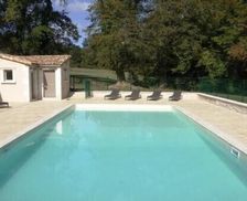 France Nouvelle-Aquitaine Vanxains vacation rental compare prices direct by owner 5126335