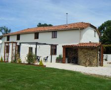 France Occitanie Arné vacation rental compare prices direct by owner 4095729