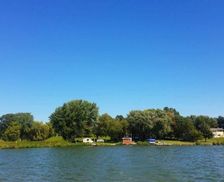 United States Wisconsin Fox Lake vacation rental compare prices direct by owner 301694