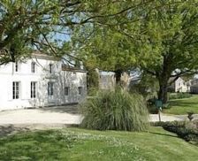 France Nouvelle-Aquitaine Migron vacation rental compare prices direct by owner 4045354