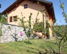 Italy Piedmont Ghiffa vacation rental compare prices direct by owner 5049326