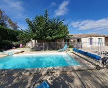 France Occitanie Pont-Saint-Esprit vacation rental compare prices direct by owner 3886895