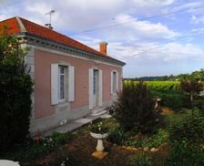 France Nouvelle-Aquitaine Barsac vacation rental compare prices direct by owner 4801937