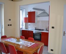 Italy Piedmont VENARIA REALE vacation rental compare prices direct by owner 4114507