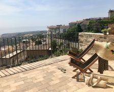 Italy Calabria Roseto Capo Spulico vacation rental compare prices direct by owner 4840098