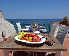 Italy Sicily Sant'Elia vacation rental compare prices direct by owner 4281480