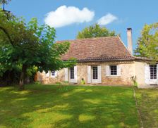 France Nouvelle-Aquitaine Montpon-Ménestérol vacation rental compare prices direct by owner 3967670