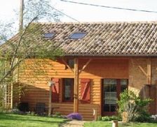 France Nouvelle-Aquitaine Lezay vacation rental compare prices direct by owner 6569772