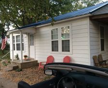 United States Arkansas Prairie Grove vacation rental compare prices direct by owner 1319126