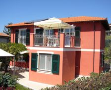 Italy Liguria La Spezia vacation rental compare prices direct by owner 6618061