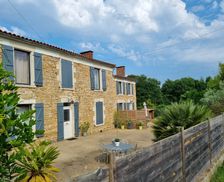 France Pays De La Loire Thouarsais-Bouildroux vacation rental compare prices direct by owner 4919146