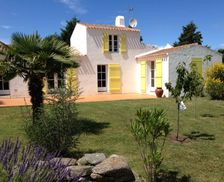 France Pays De La Loire L'île-D'yeu vacation rental compare prices direct by owner 4669625