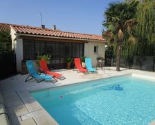 France Provence-Alpes-Côte-D’Azur Vedène vacation rental compare prices direct by owner 3863356