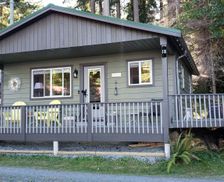 Canada British Columbia Bowser vacation rental compare prices direct by owner 821709