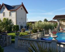 France Nouvelle-Aquitaine Cherbonnières vacation rental compare prices direct by owner 4015616