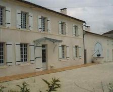 France Nouvelle-Aquitaine Salignac-Sur-Charente vacation rental compare prices direct by owner 4330359