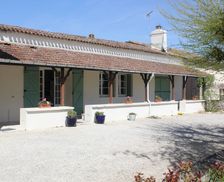 France Nouvelle-Aquitaine Saint-Jean-de-Duras vacation rental compare prices direct by owner 4405293