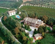 Italy Umbria Ramazzano - Le Pulci vacation rental compare prices direct by owner 6671502